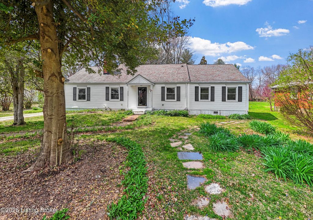 Photo of 9049 Fern Creek Rd, Louisville, KY 40291 (MLS # 1712702)