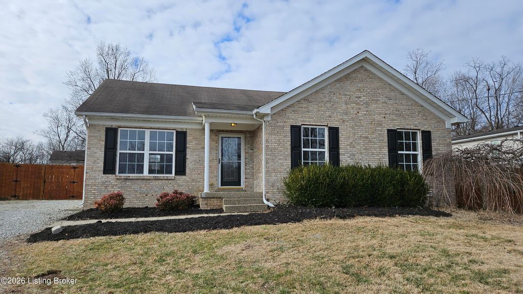 Photo of 6222 Sumac Ln, Crestwood, KY 40014 (MLS # 1713431)