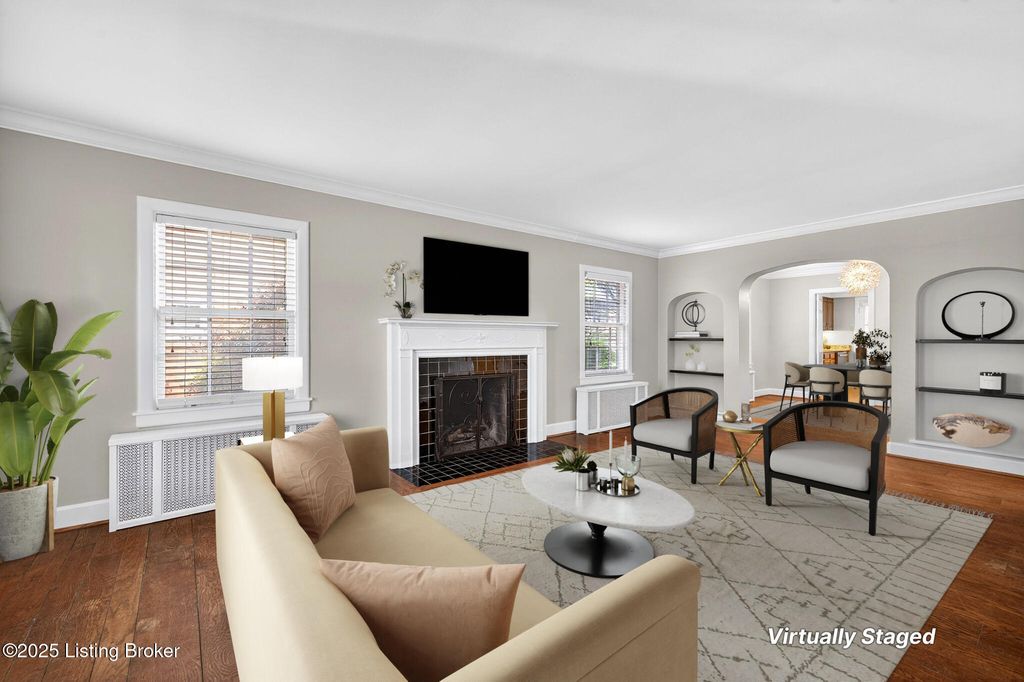 Photo of 2325 Broadmeade Rd #1, Louisville, KY 40205 (MLS # 1702054)