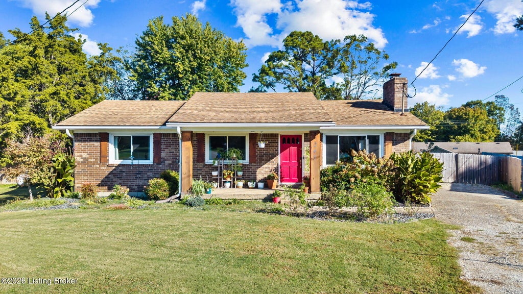 Photo of 245 Shelley Ct, Mt Washington, KY 40047 (MLS # 1732868)