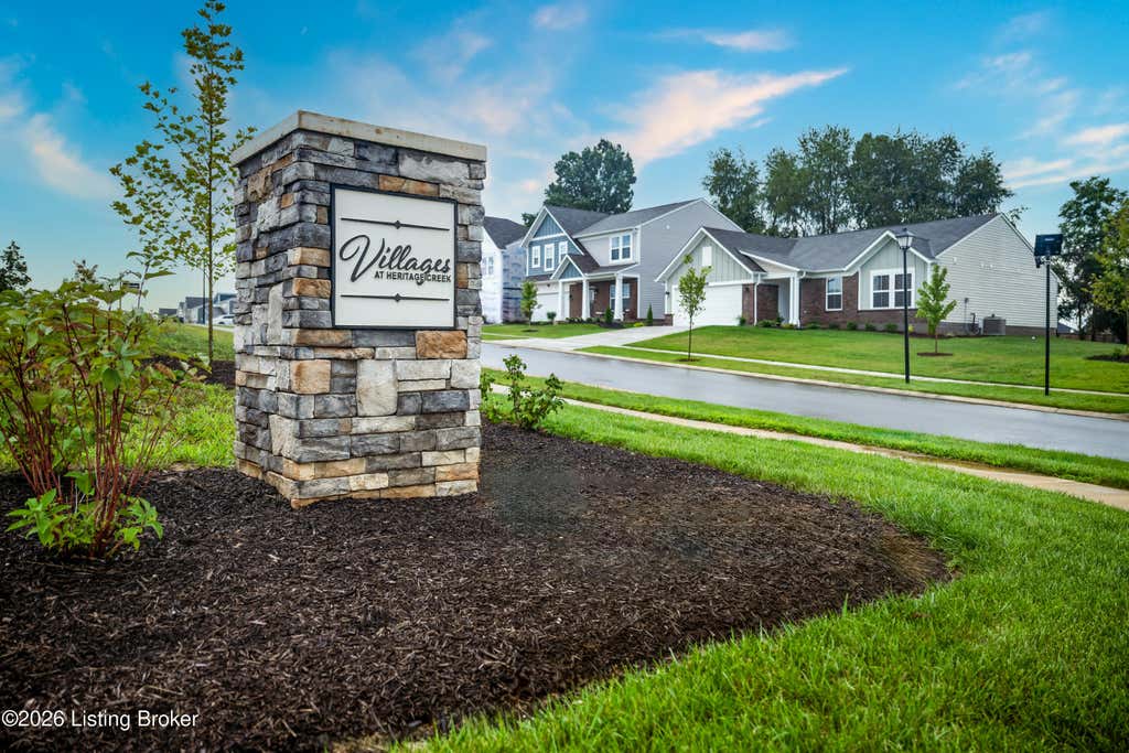 Photo of 11116 Ornate Pl, Louisville, KY 40229 (MLS # 1724533)