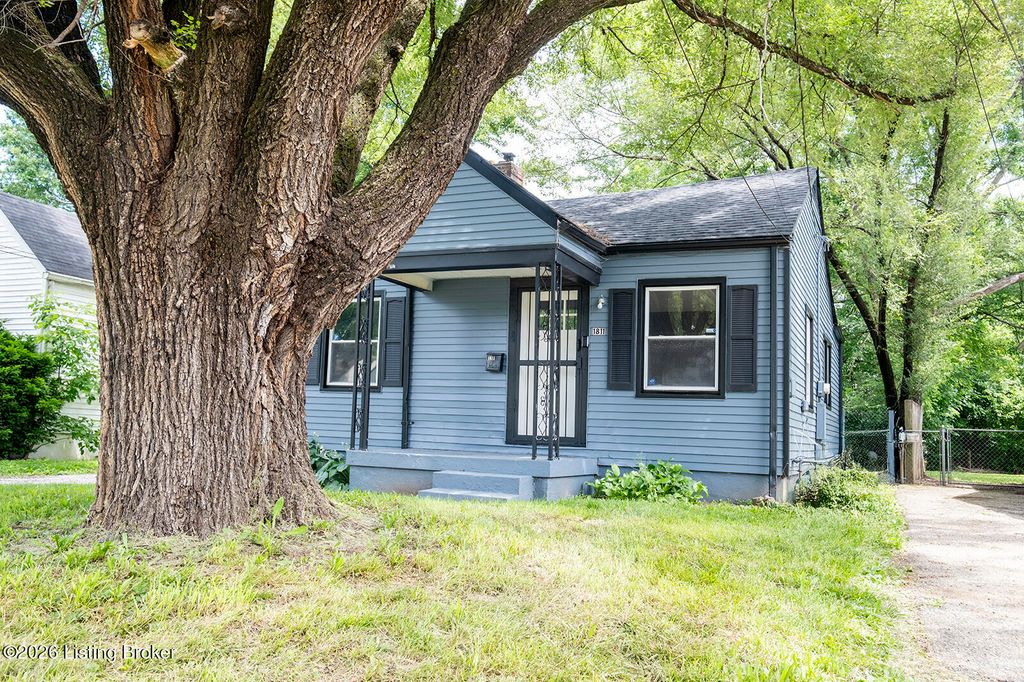 Photo of 1811 S 24th St, Louisville, KY 40210 (MLS # 1718944)