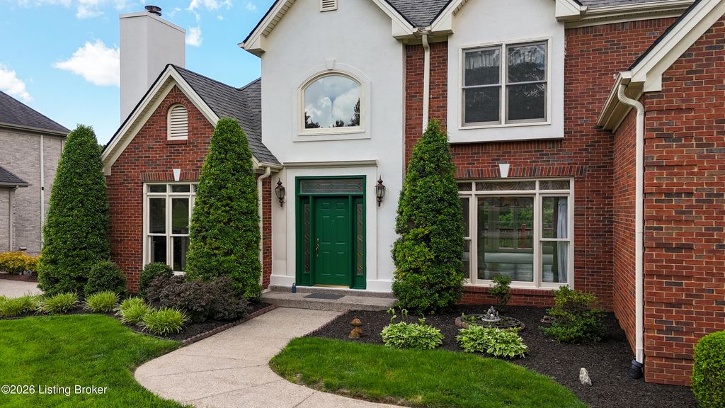 Photo of 9319 Springbrooke Cir, Louisville, KY 40241 (MLS # 1718799)