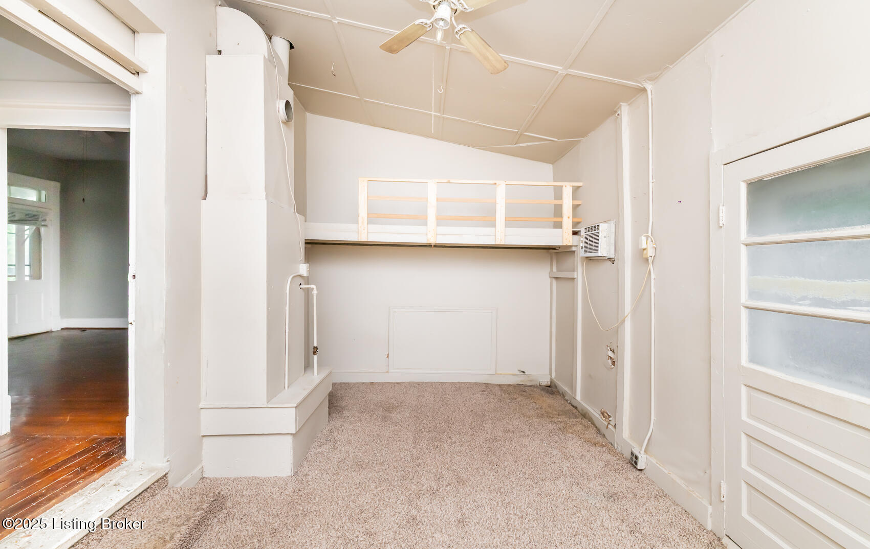 109 S Charlton St, Louisville, Pennsylvania image 41