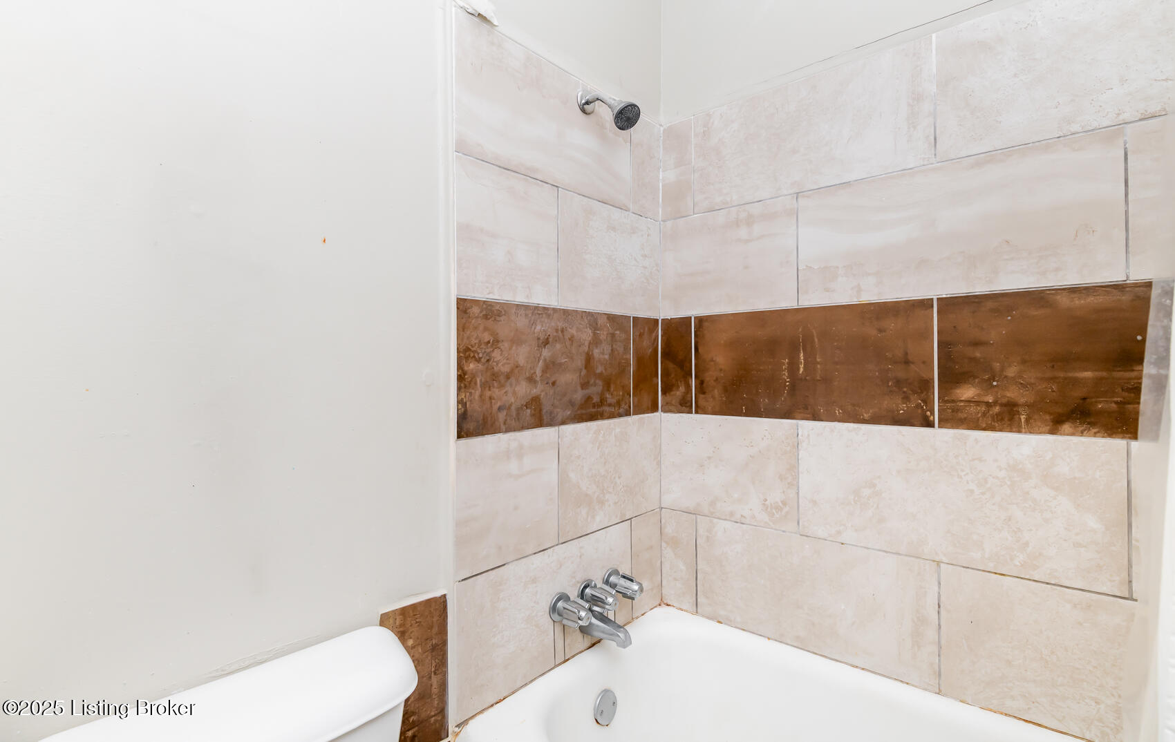 109 S Charlton St, Louisville, Pennsylvania image 20