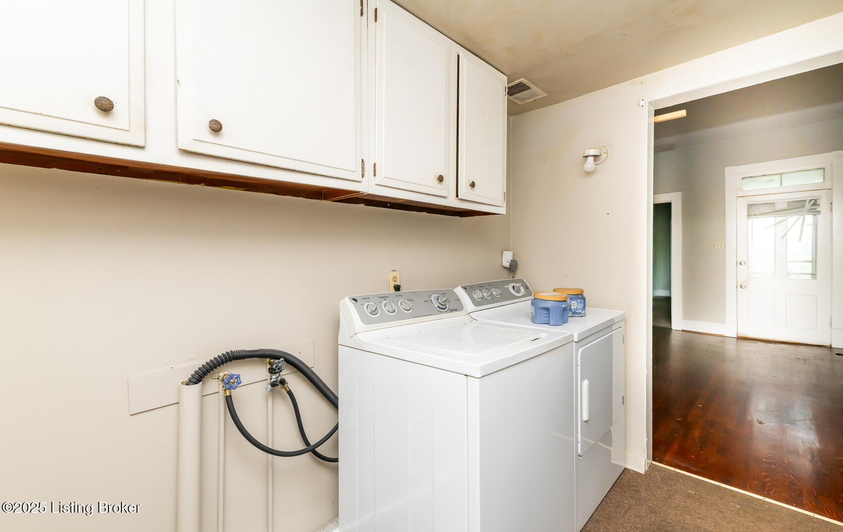 109 S Charlton St, Louisville, Pennsylvania image 44
