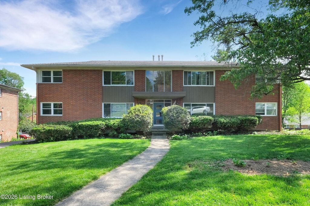 Photo of 2724 Riedling Dr, Louisville, KY 40206 (MLS # 1715086)