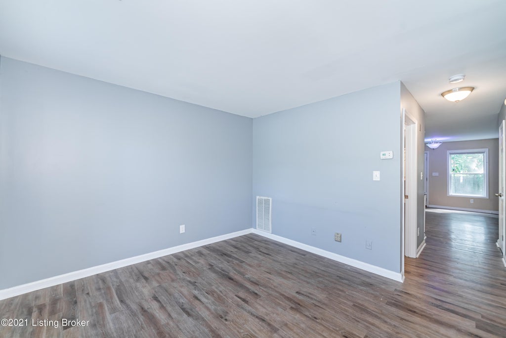 Photo of 1015 S Hancock St, Louisville, KY 40203 (MLS # 1727777)