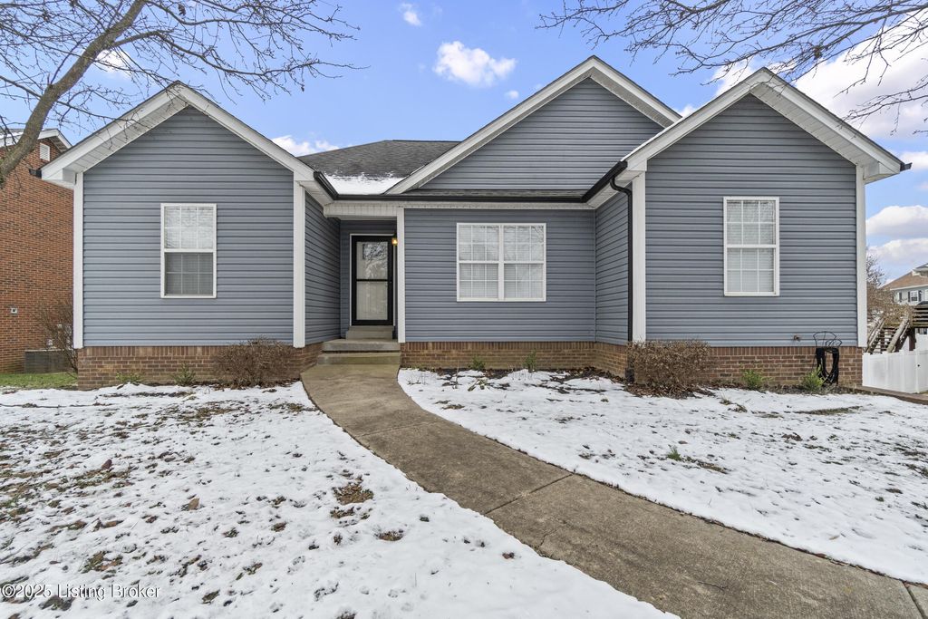 Photo of 120 Alder Dr, Bardstown, KY 40004 (MLS # 1715670)