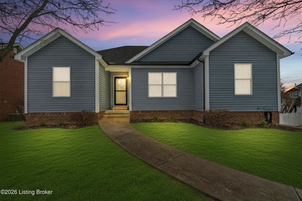 Photo of 120 Alder Dr, Bardstown, KY 40004 (MLS # 1715670)