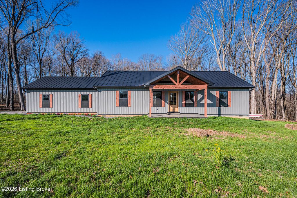 Photo of 143 Needmore Acres Rd, Glasgow, KY 42141 (MLS # 1718283)