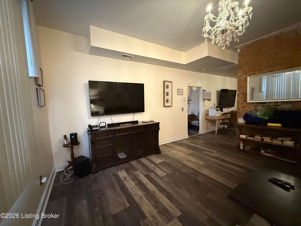 Photo of 2318 Bolling Ave, Louisville, KY 40210 (MLS # 1707519)