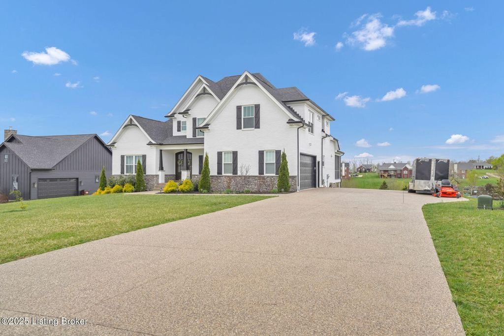 Photo of 254 Graves Dr, Smithfield, KY 40068 (MLS # 1711021)