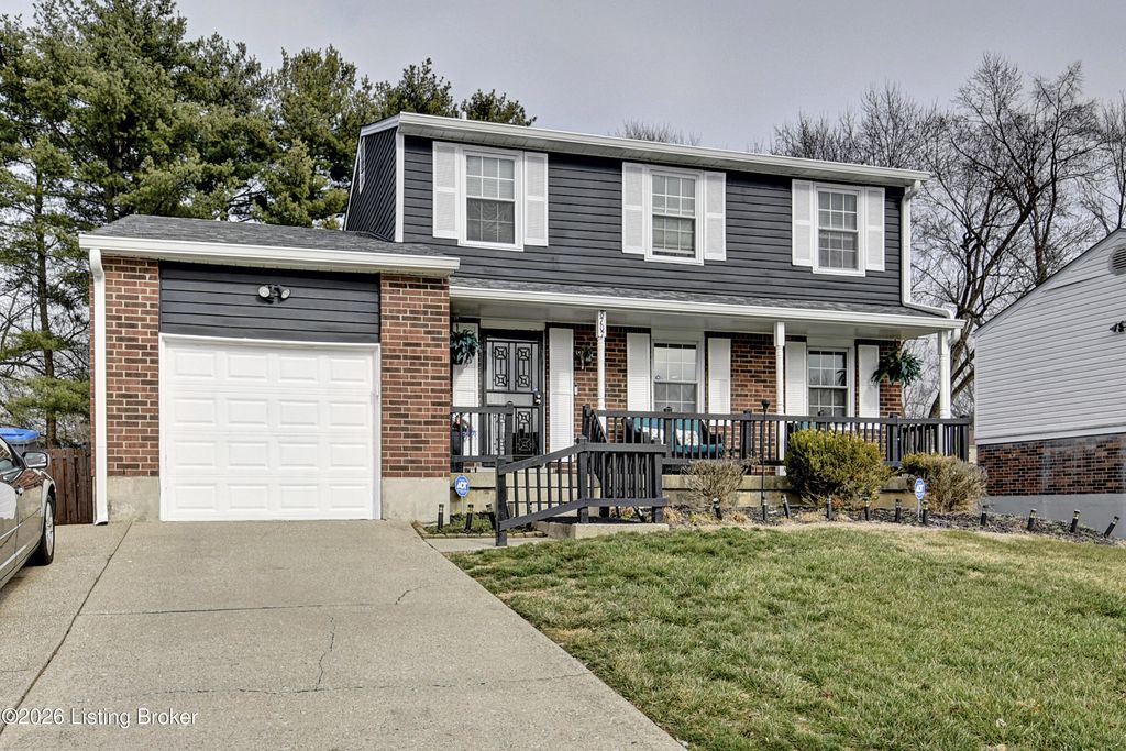 Photo of 8707 Redcoat Ct, Louisville, KY 40291 (MLS # 1706329)