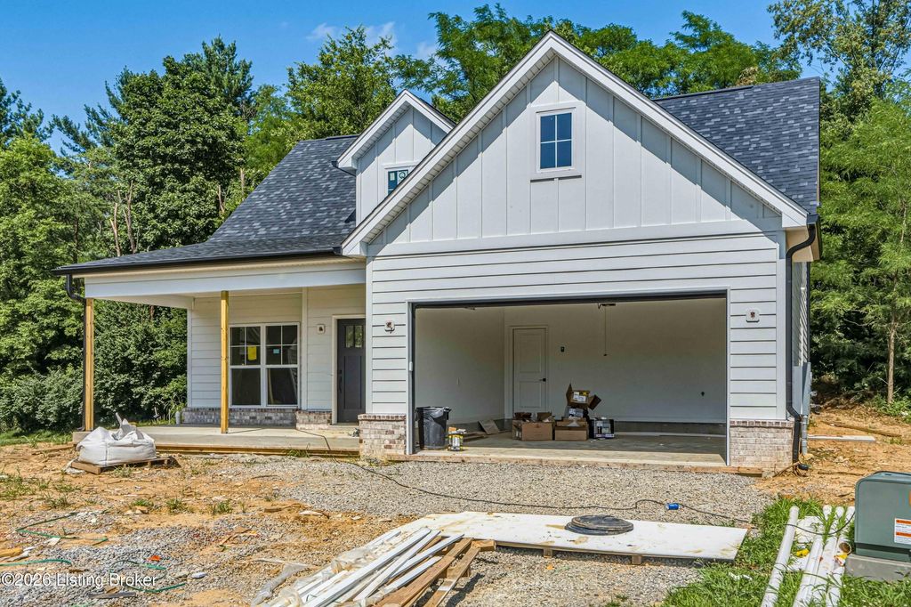 Photo of 1204 Divot Way, Simpsonville, KY 40067 (MLS # 1722161)