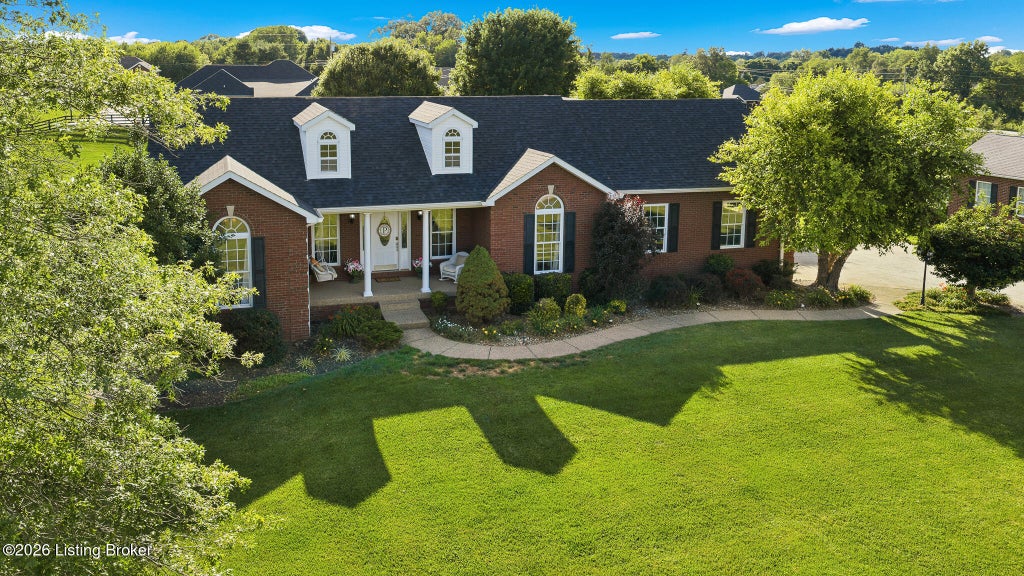 Photo of 94 Bentley Blvd, Elizabethtown, KY 42701 (MLS # 1721176)
