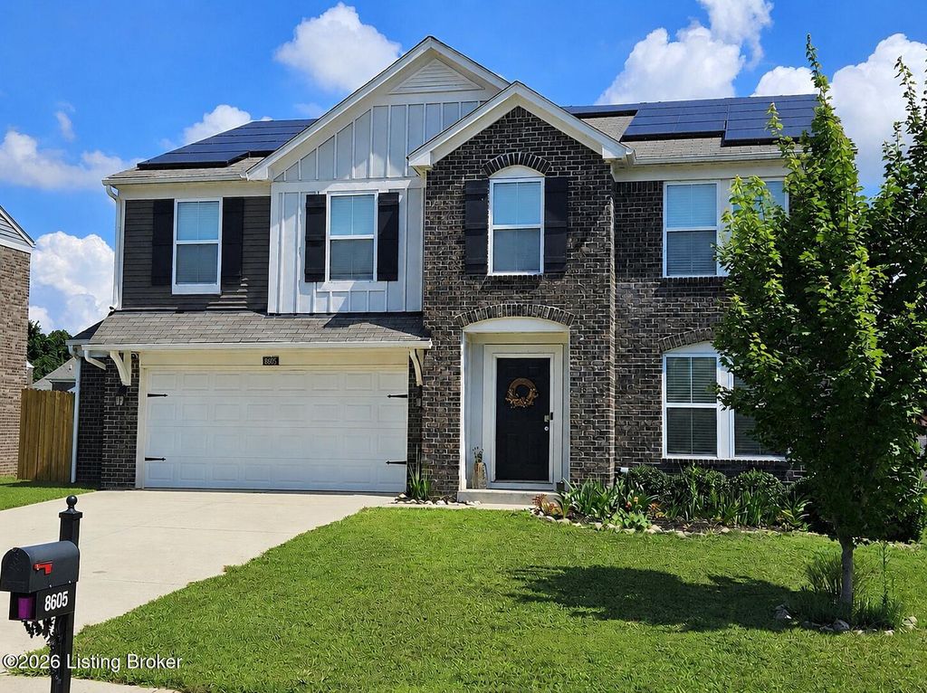 Photo of 8605 Loyal Dr, Louisville, KY 40229 (MLS # 1723563)
