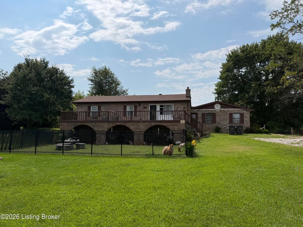 Photo of 160 Carter Dr, Vine Grove, KY 40175 (MLS # 1725691)