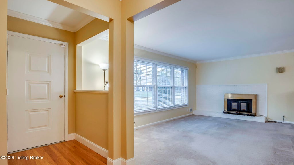 Photo of 1716 Devondale Dr, Louisville, KY 40222 (MLS # 1731552)