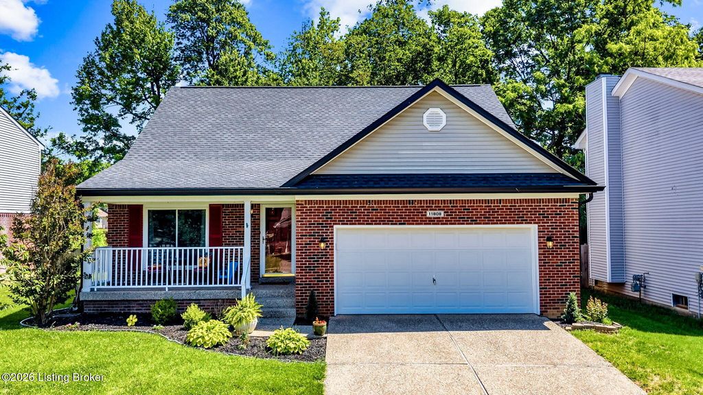 Photo of 11808 Oak Bay Dr, Louisville, KY 40245 (MLS # 1717598)