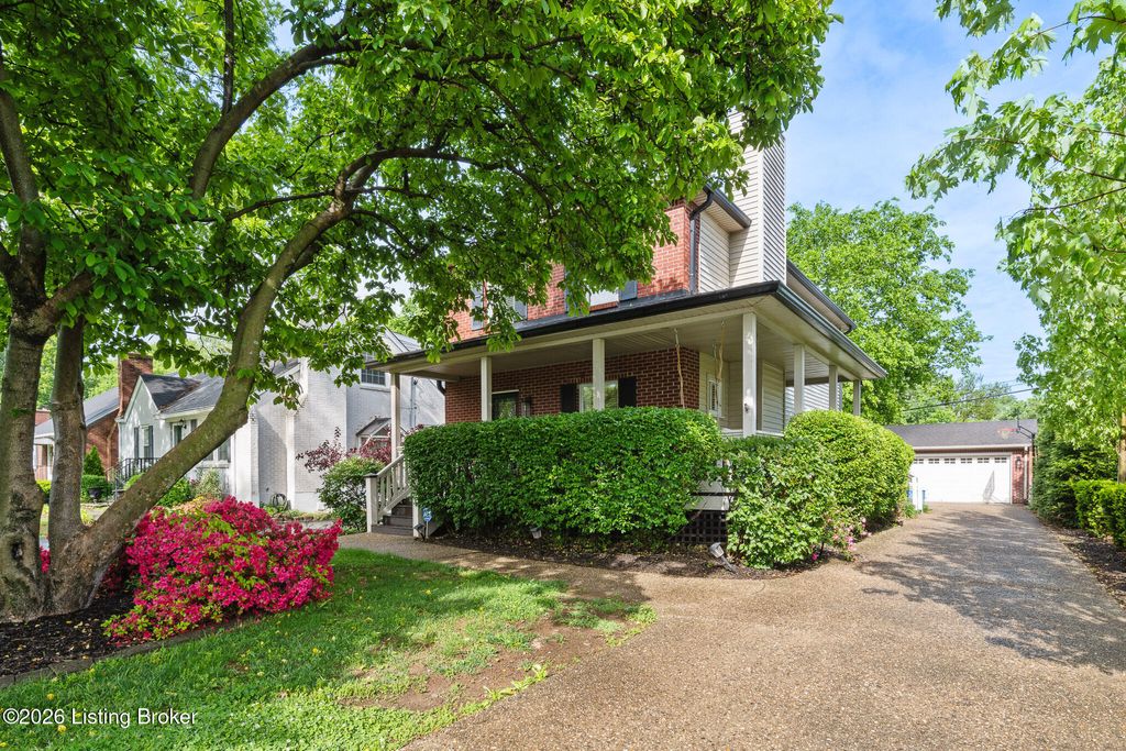 Photo of 105 Marshall Dr, Louisville, KY 40207 (MLS # 1706452)