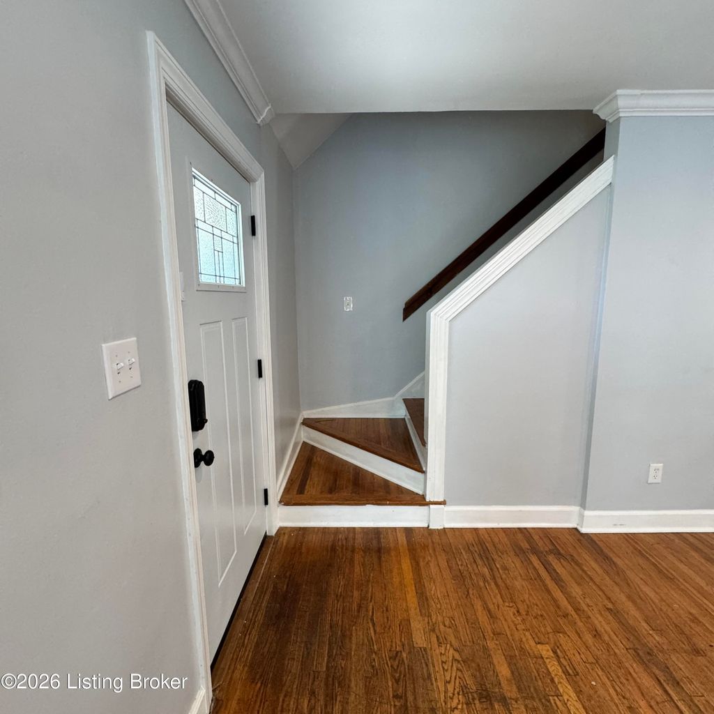 Photo of 3016 Carson Way, Louisville, KY 40205 (MLS # 1715229)