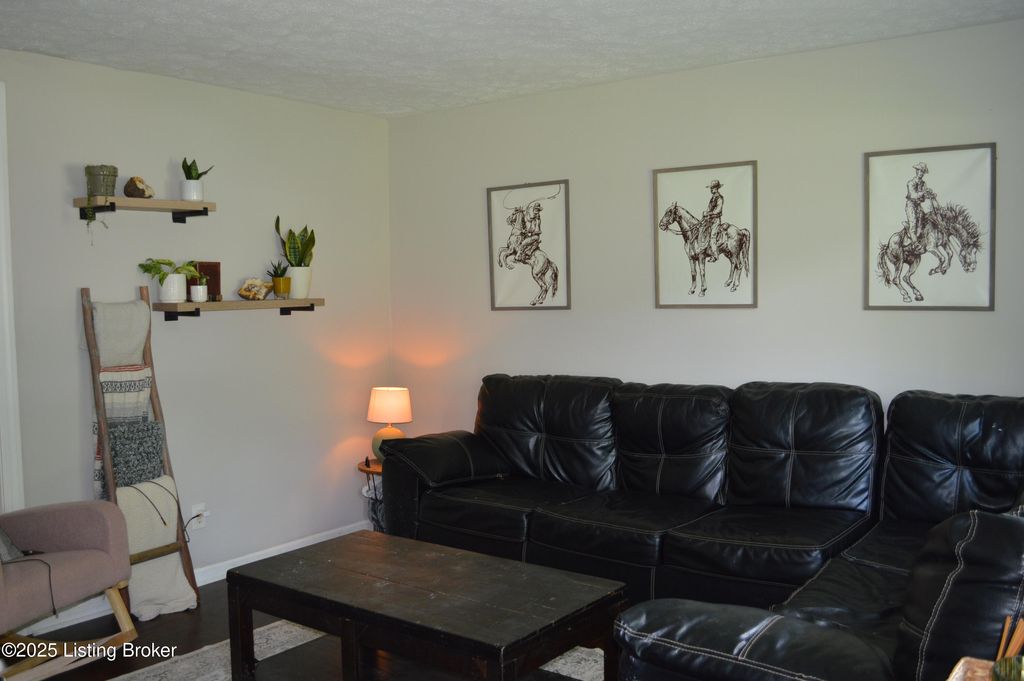 Photo of 3717 Wednesday Way, Louisville, KY 40219 (MLS # 1705686)