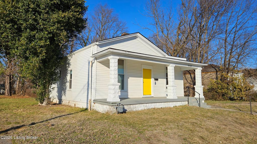 Photo of 2615 Greenwood Ave, Louisville, KY 40211 (MLS # 1708564)