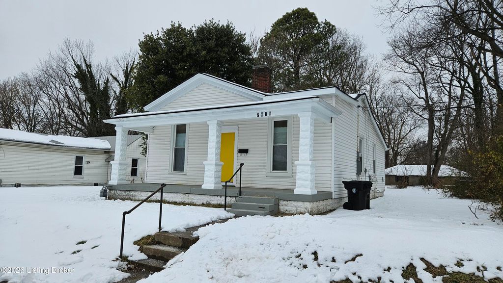 Photo of 2615 Greenwood Ave, Louisville, KY 40211 (MLS # 1708564)