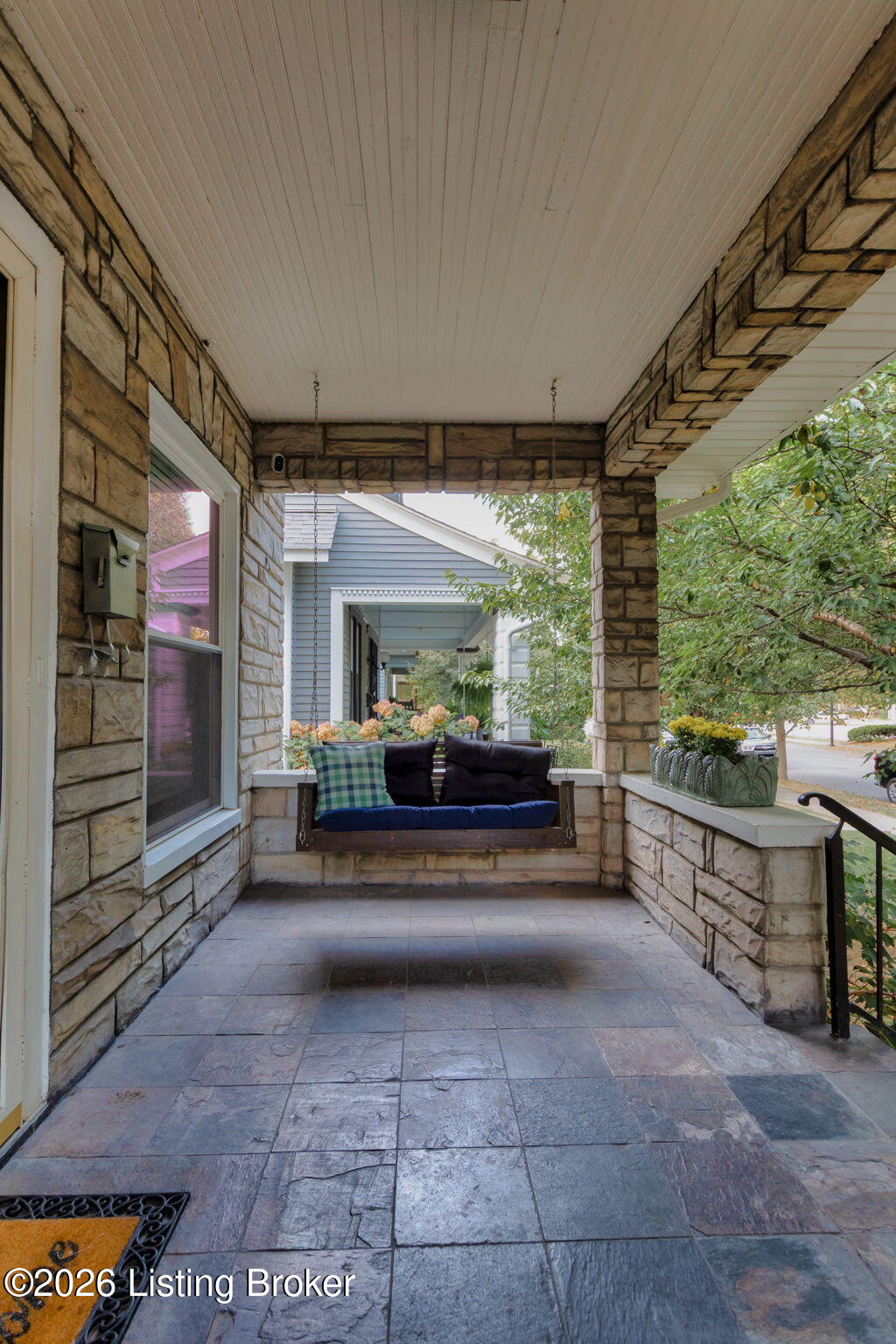 Photo of 1911 Sils Ave, Louisville, KY 40205 (MLS # 1731775)
