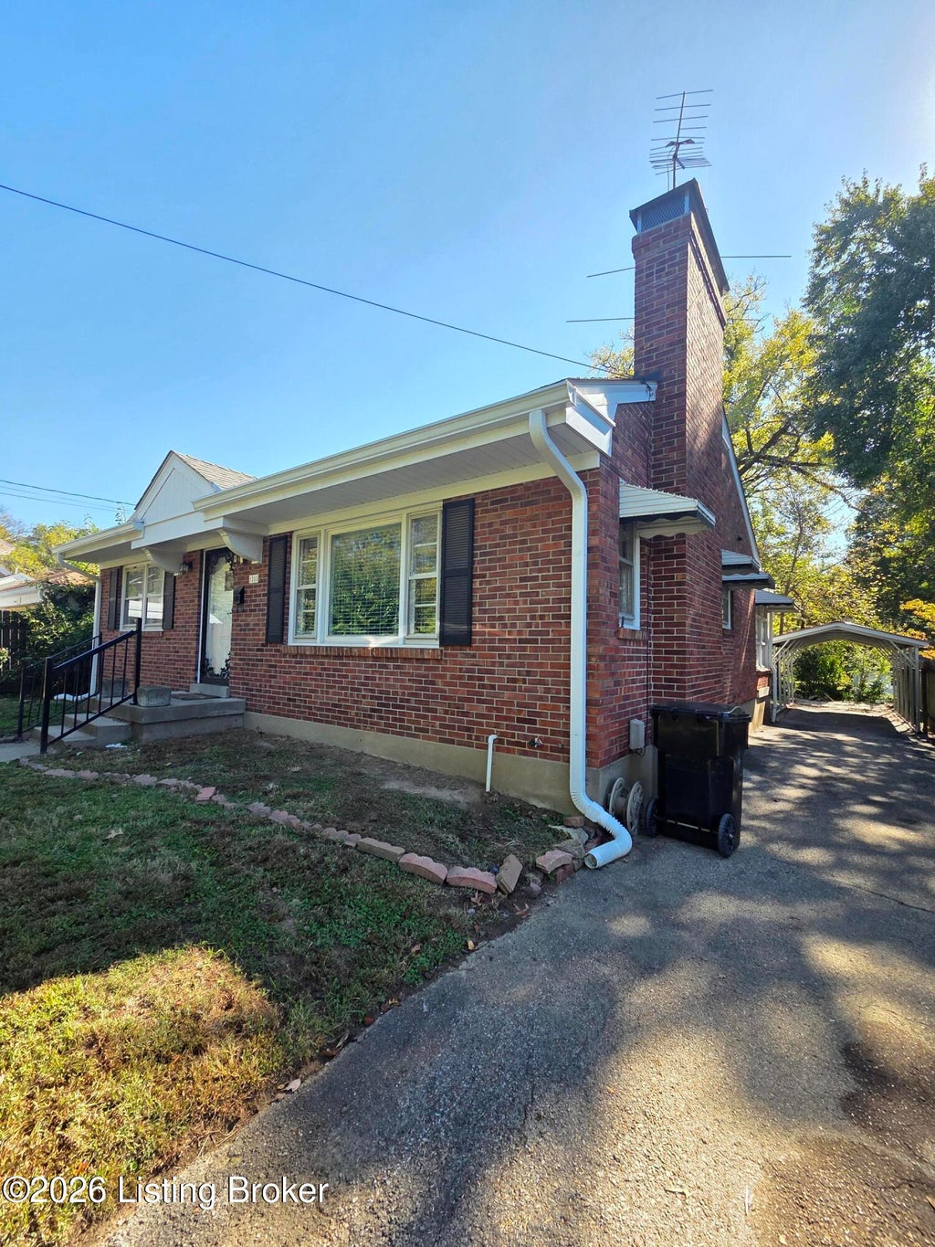Photo of 1205 Castlewood Ave, Louisville, KY 40204 (MLS # 1733378)