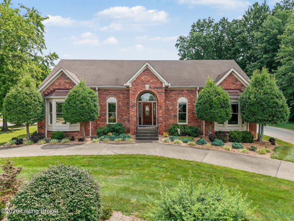 Photo of 8800 Timberline Dr, Louisville, KY 40291 (MLS # 1725439)