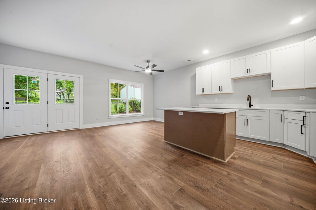 Photo of 2004 Park Woods Rd, Crestwood, KY 40014 (MLS # 1724538)