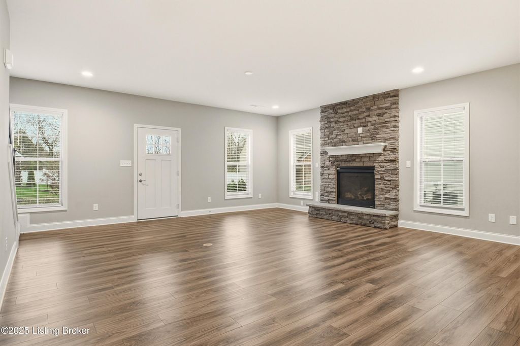 Photo of 14210 Halden Ridge Way, Louisville, KY 40245 (MLS # 1704301)