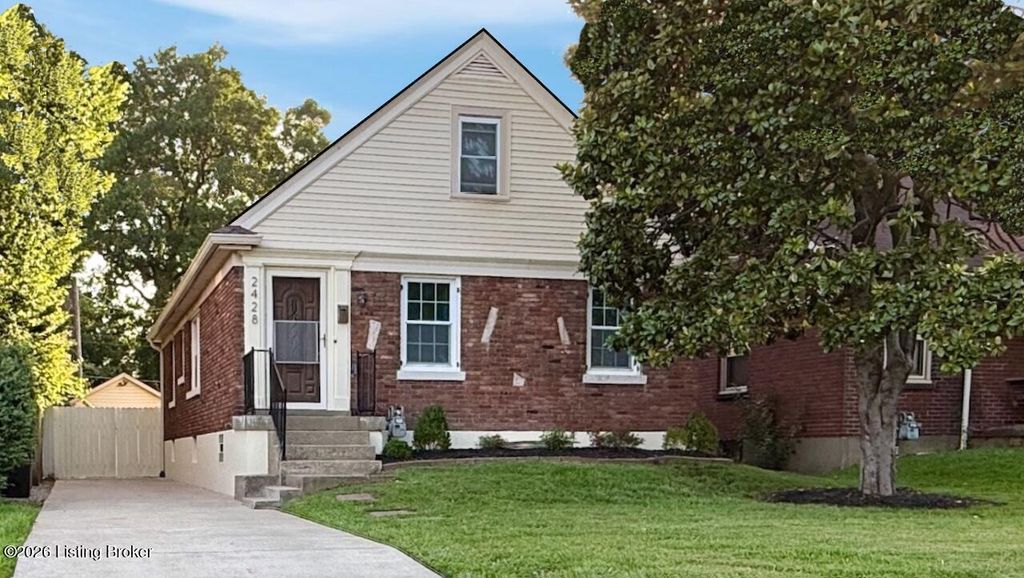 Photo of 2428 Bradley Ave, Louisville, KY 40217 (MLS # 1722056)