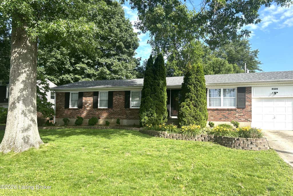 Photo of 8501 Rhett Butler Dr, Louisville, KY 40242 (MLS # 1719253)