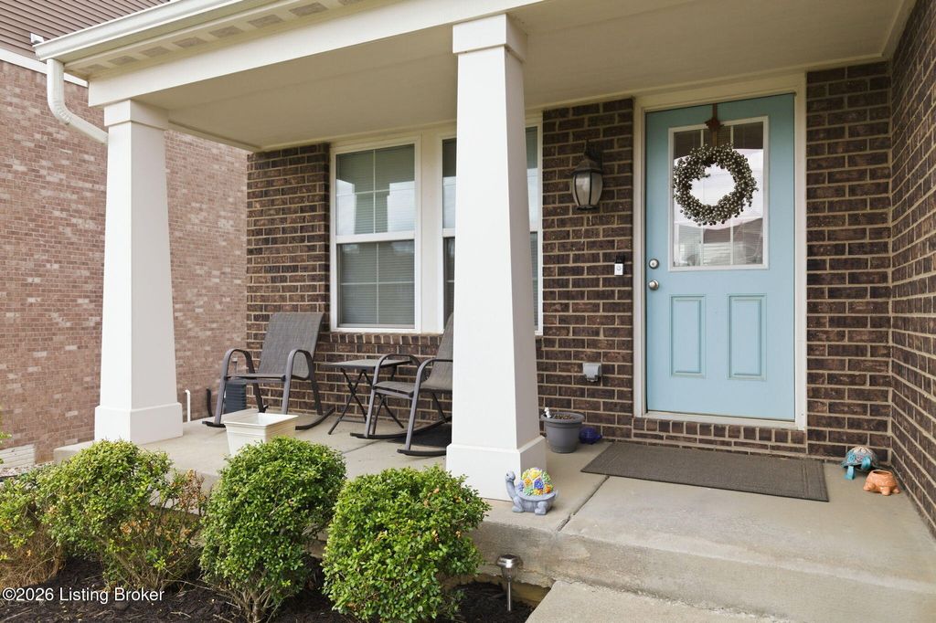 Photo of 11202 Comfort Ct, Louisville, KY 40229 (MLS # 1713911)