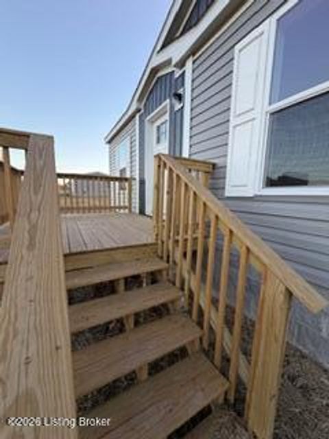 Homes For Sale - 1921 Sulphur Springs Rd<br/> Lebanon, KY 40033