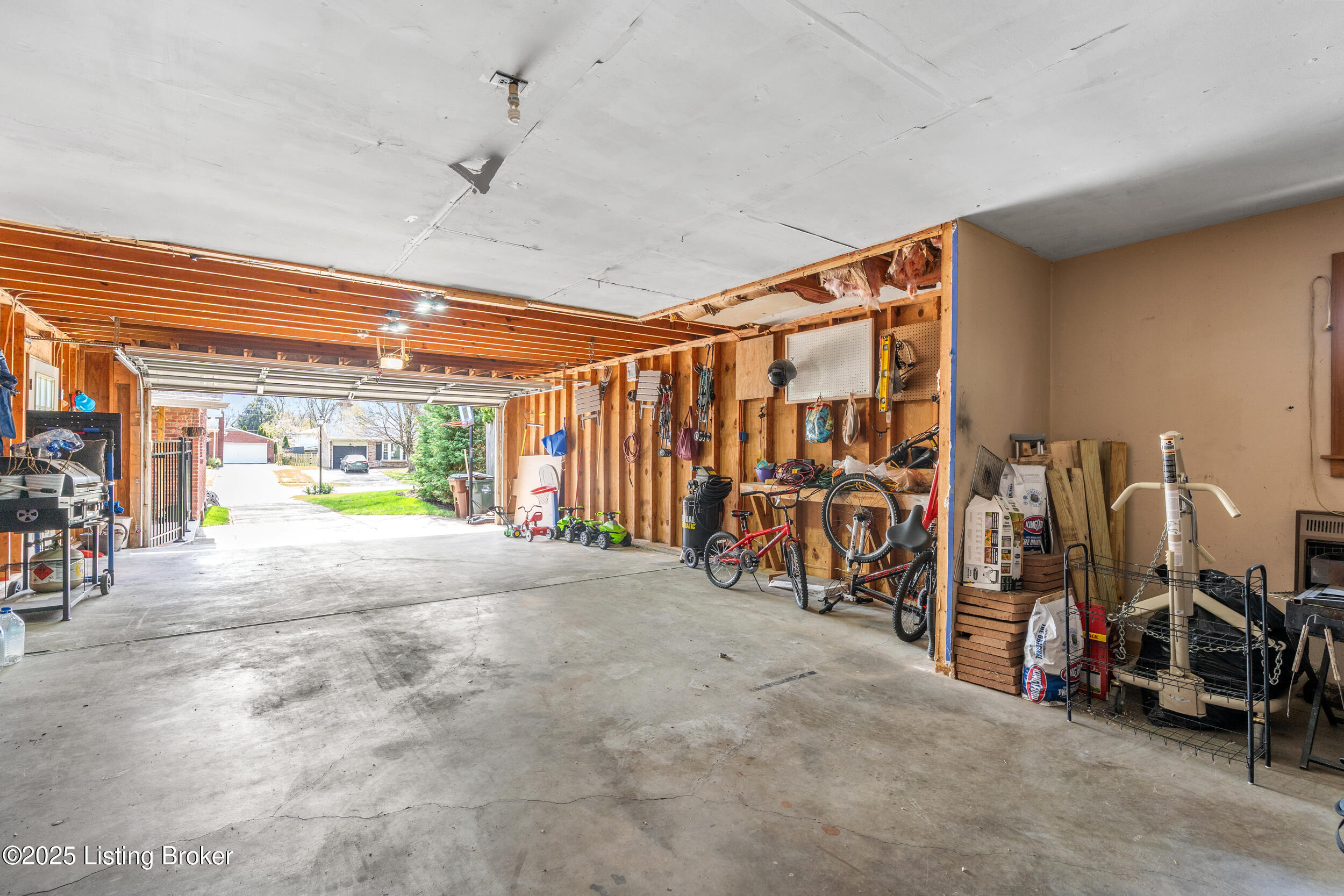 9219 Glover Ln, Louisville, Pennsylvania image 42