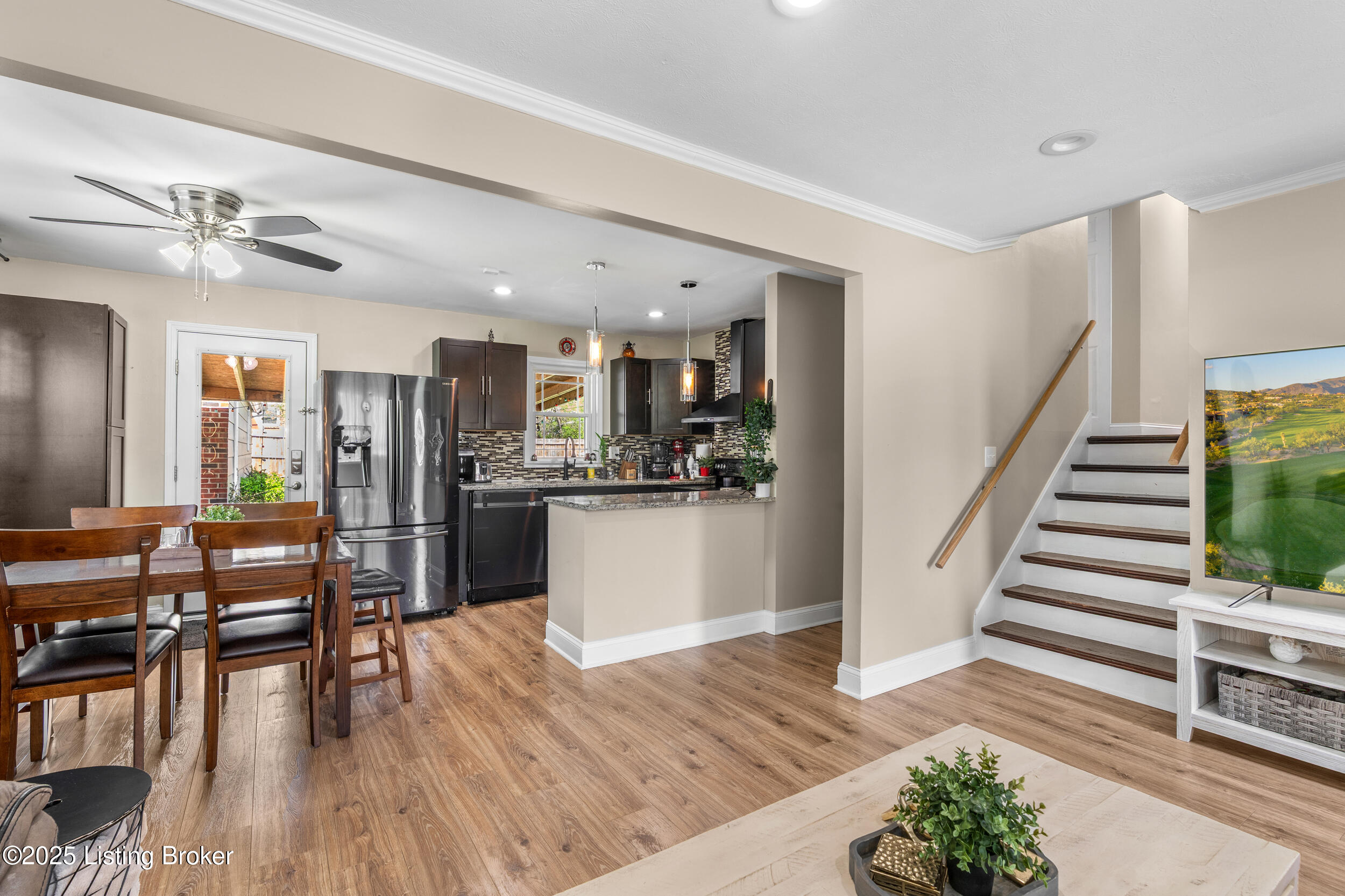 9219 Glover Ln, Louisville, Pennsylvania image 17