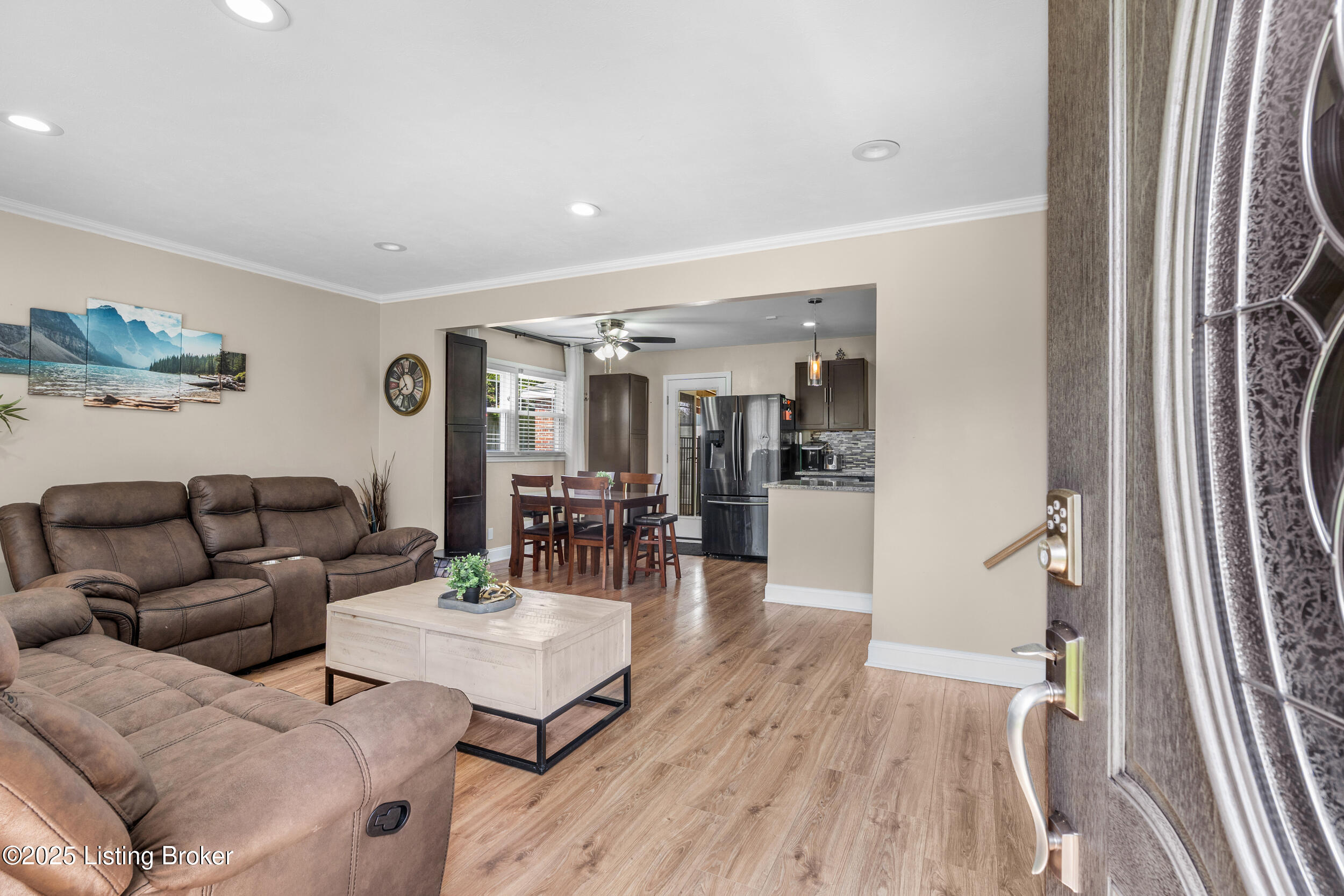 9219 Glover Ln, Louisville, Pennsylvania image 8