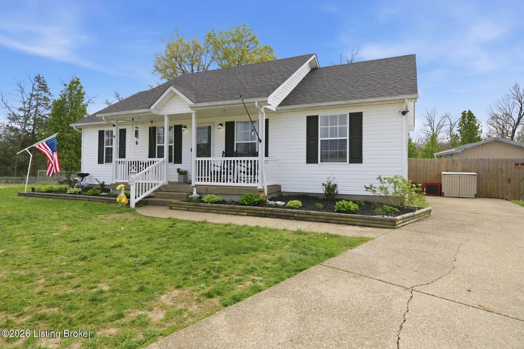 Photo of 283 White Blossom Dr, Shepherdsville, KY 40165 (MLS # 1713797)