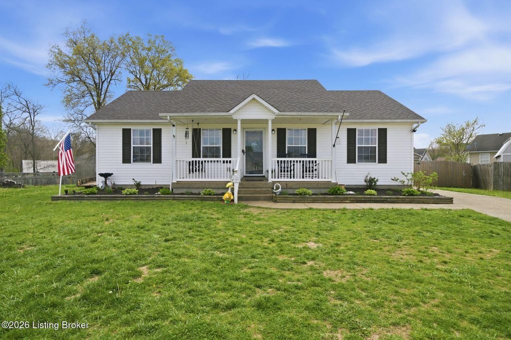 Photo of 283 White Blossom Dr, Shepherdsville, KY 40165 (MLS # 1713797)