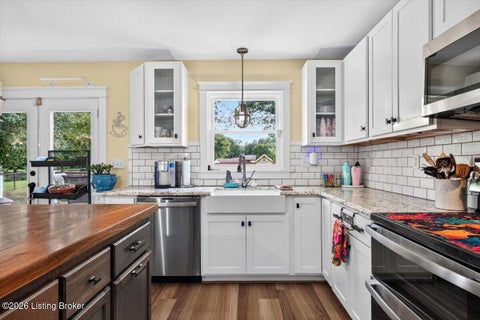 Tiny photo for 3600 New Moody Ln, La Grange, KY 40031 (MLS # 1728951)
