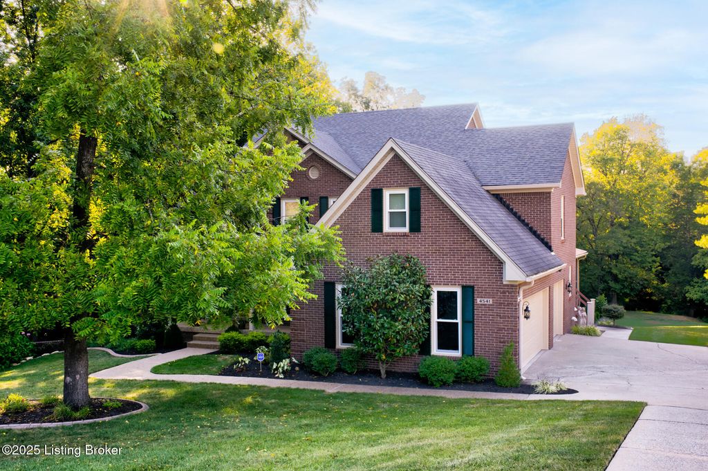 Photo of 4541 Northridge Cir, Crestwood, KY 40014 (MLS # 1700496)