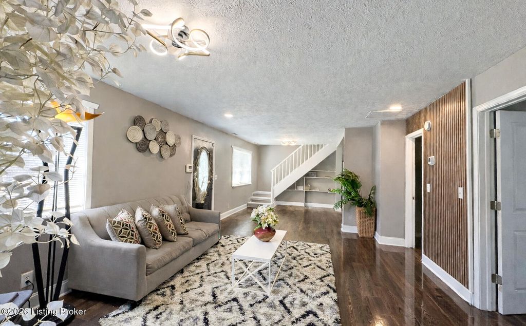 Photo of 3276 Cave Hill Rd, Munfordville, KY 42765 (MLS # 1708585)