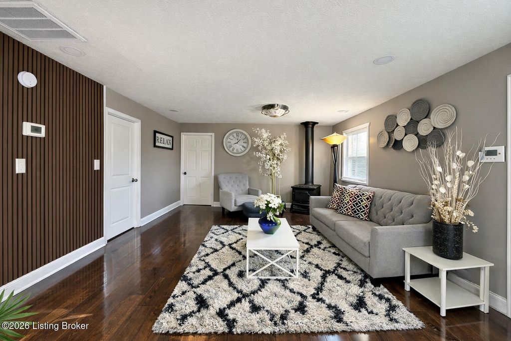 Photo of 3276 Cave Hill Rd, Munfordville, KY 42765 (MLS # 1708585)