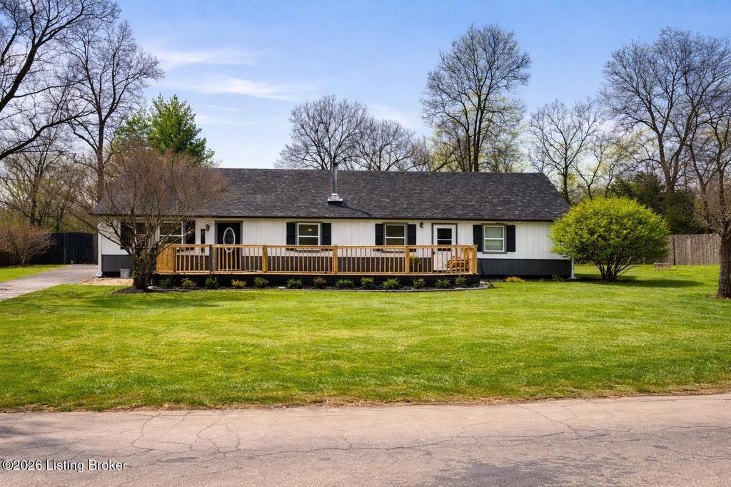 Photo of 3276 Cave Hill Rd, Munfordville, KY 42765 (MLS # 1708585)