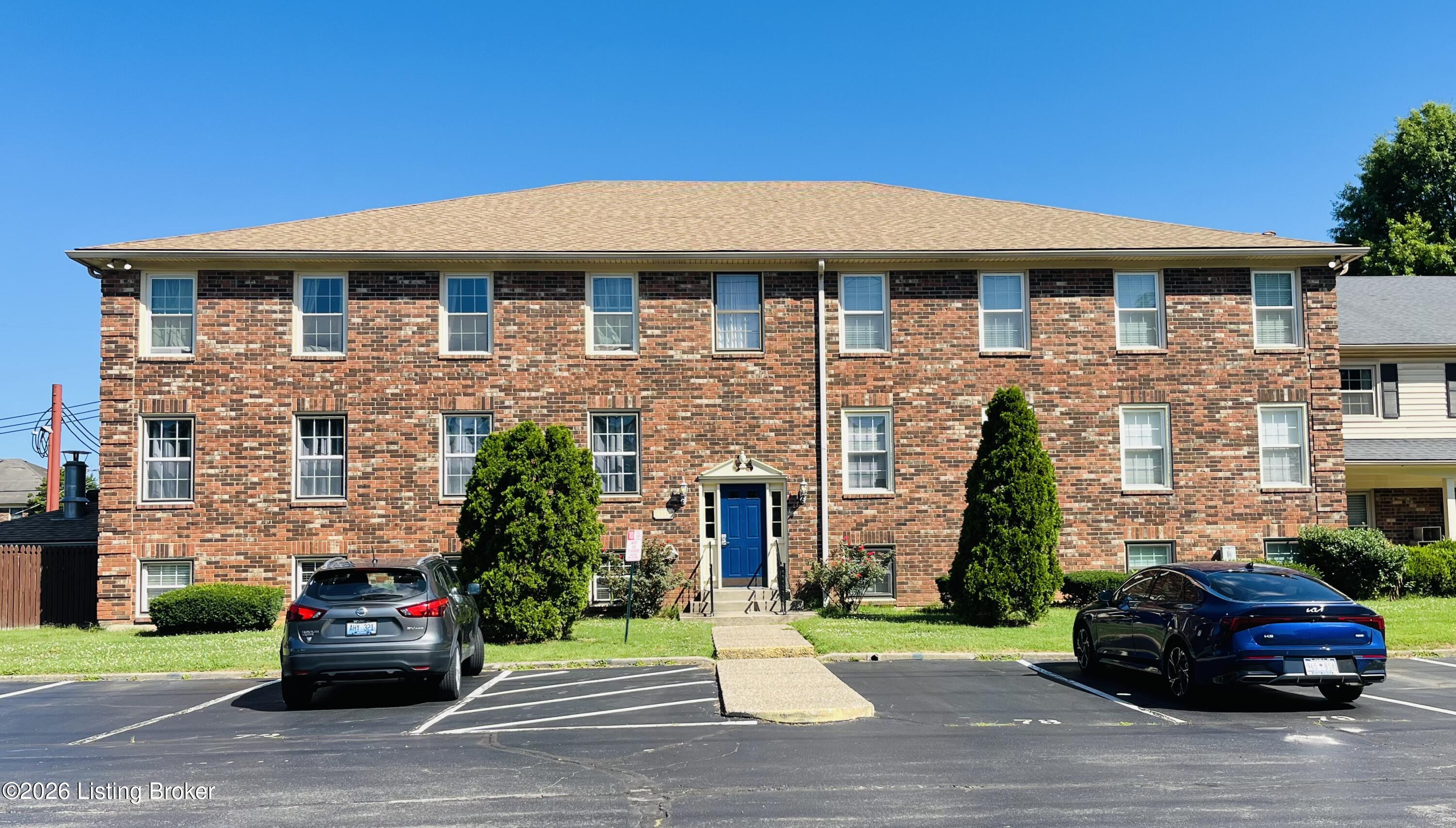Photo 1 of 21 — 8127 Lake Ave A10, Louisville, KY 40222