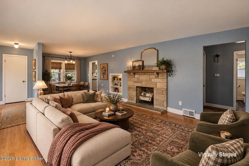 Photo of 3129 Hewitt Ave, Louisville, KY 40220 (MLS # 1733379)